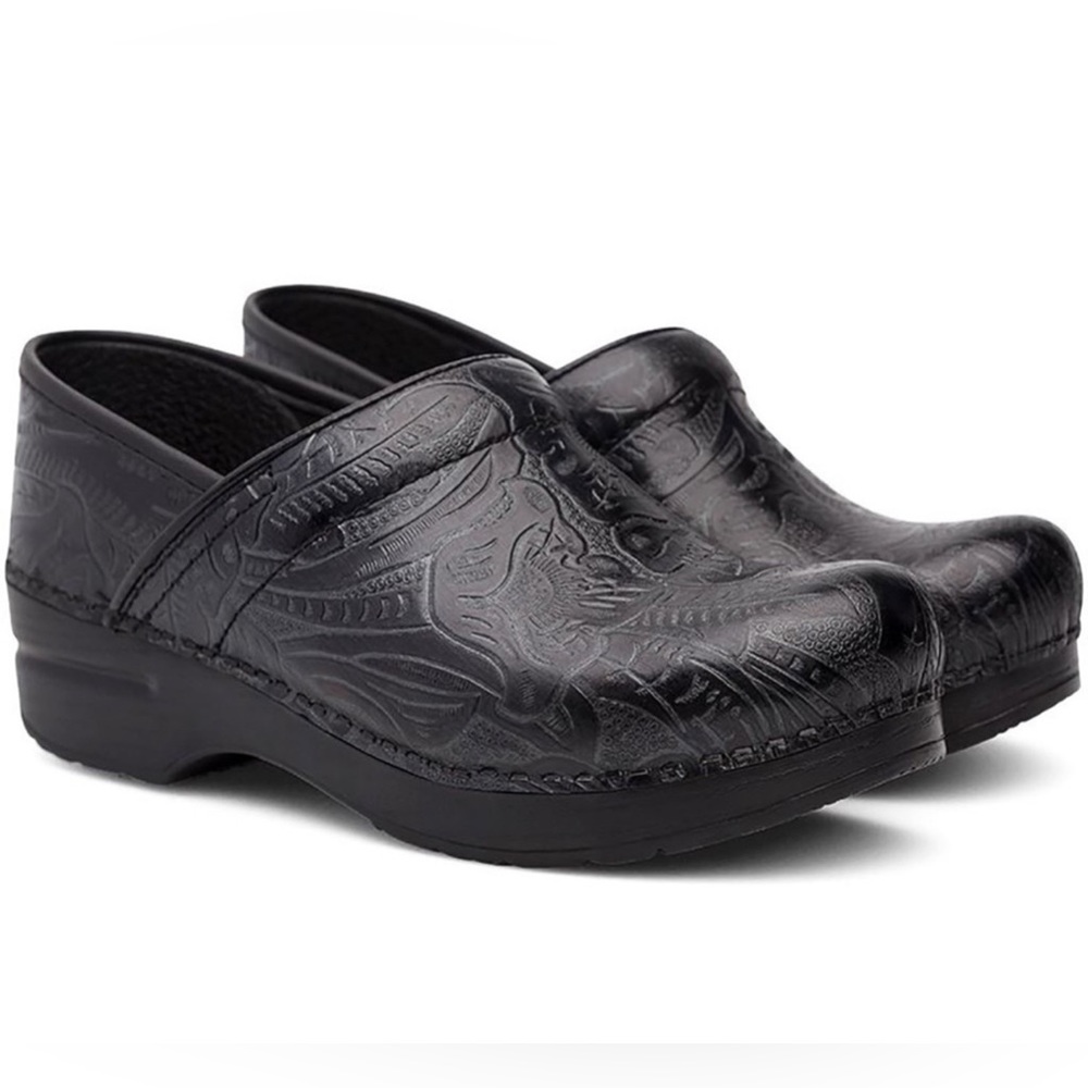 Dansko clog